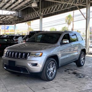 1 JEEP GRAND CHEROKEE LTD LUJO 2021