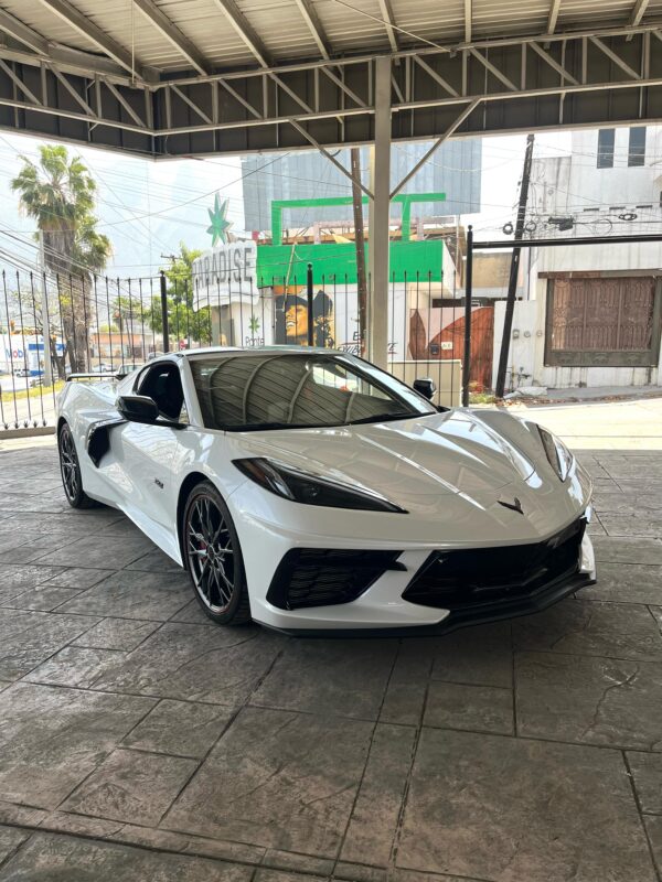 1 CHEVROLET CORVETTE STINGRAY 70 ANIV 2023