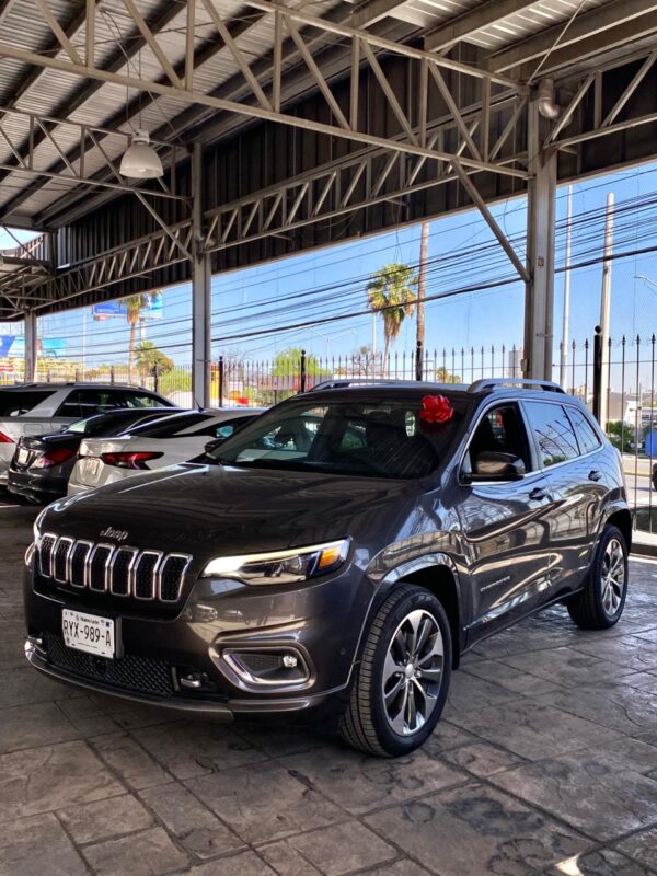 JEEP CHEROKEE OVERLAND 2019