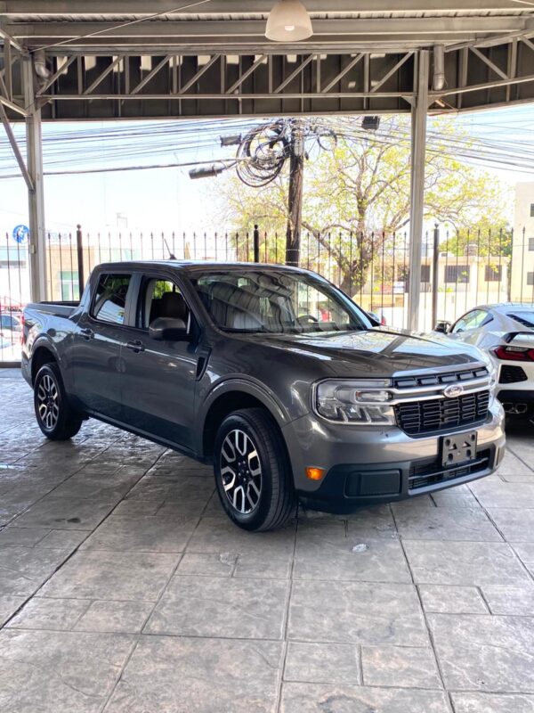 FORD MAVERICK LARIAT 2023