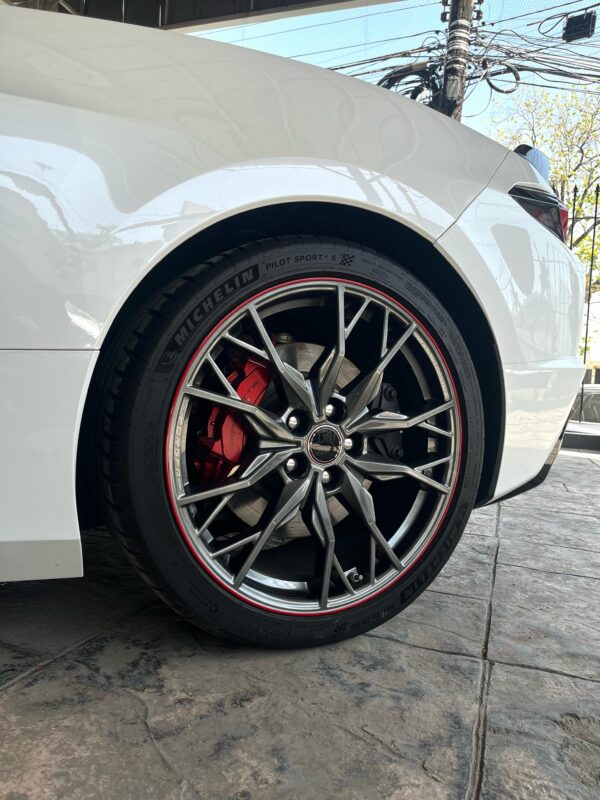 3 CHEVROLET CORVETTE STINGRAY 70 ANIV 2023