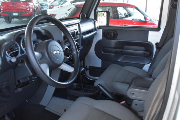 JEEP WRANGLER UNLIMITED SAHARA 2008