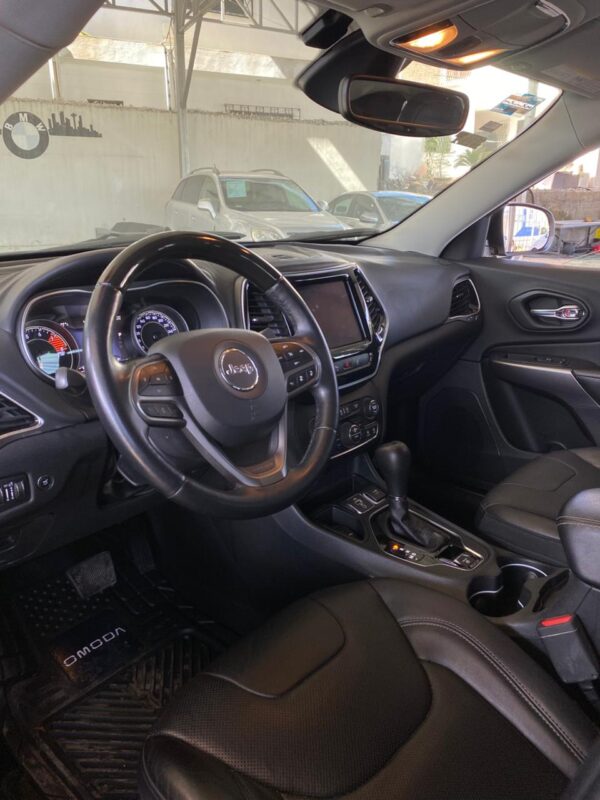 JEEP CHEROKEE OVERLAND 2019