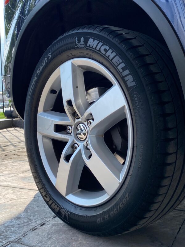 VOLKSWAGEN TOUAREG DIESEL 2014