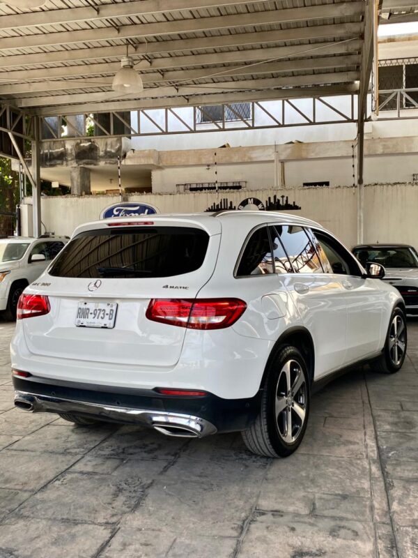 MERCEDES GLC 300 2016