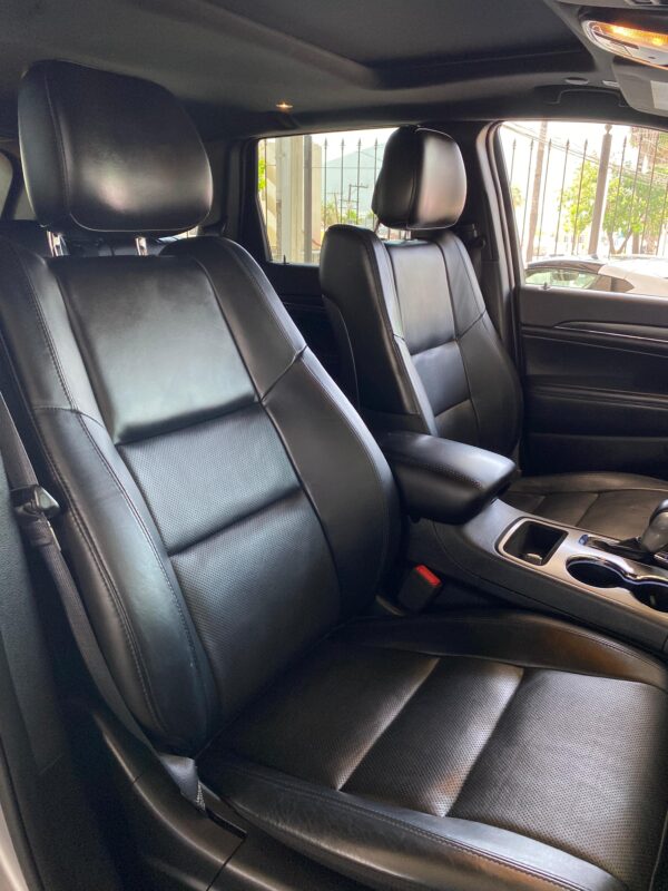 JEEP GRAND CHEROKEE LTD LUJO 2021