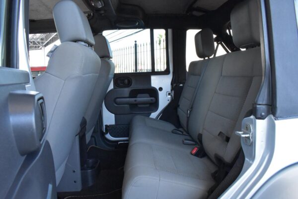 JEEP WRANGLER UNLIMITED SAHARA 2008