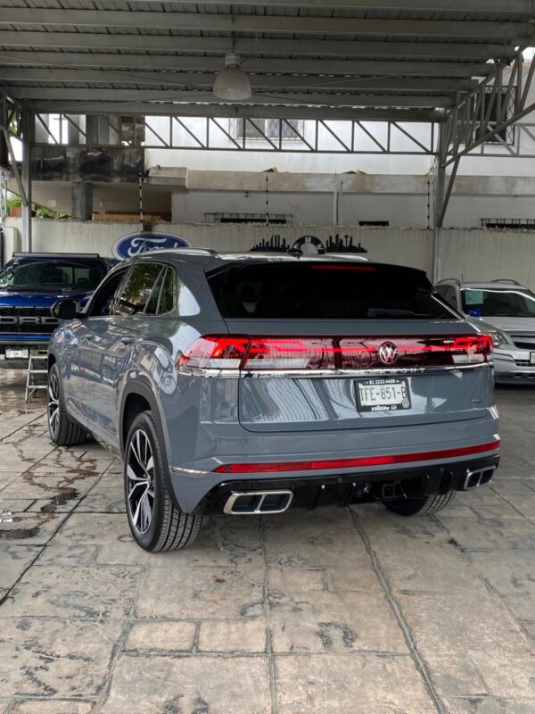 VOLKSWAGEN TERAMONT CROSSPORT R LINE 2024