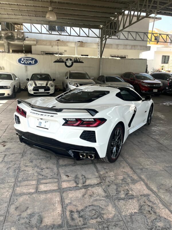 8 CHEVROLET CORVETTE STINGRAY 70 ANIV 2023