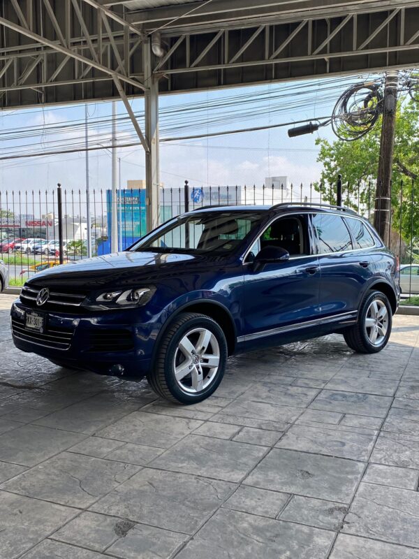 VOLKSWAGEN TOUAREG DIESEL 2014