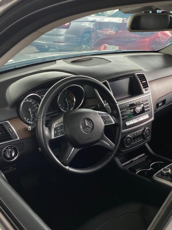 MERCEDES ML 500 V8 2012