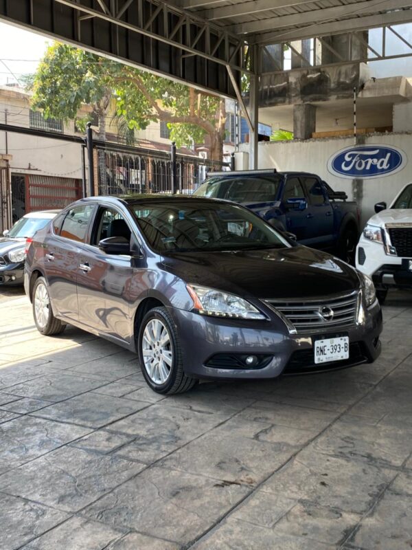 NISSAN	SENTRA EXCLUSIVE NAVI 2016