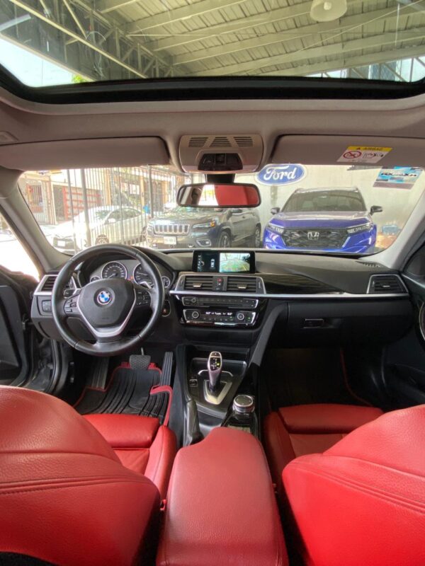 BMW 330i Sportline 2017