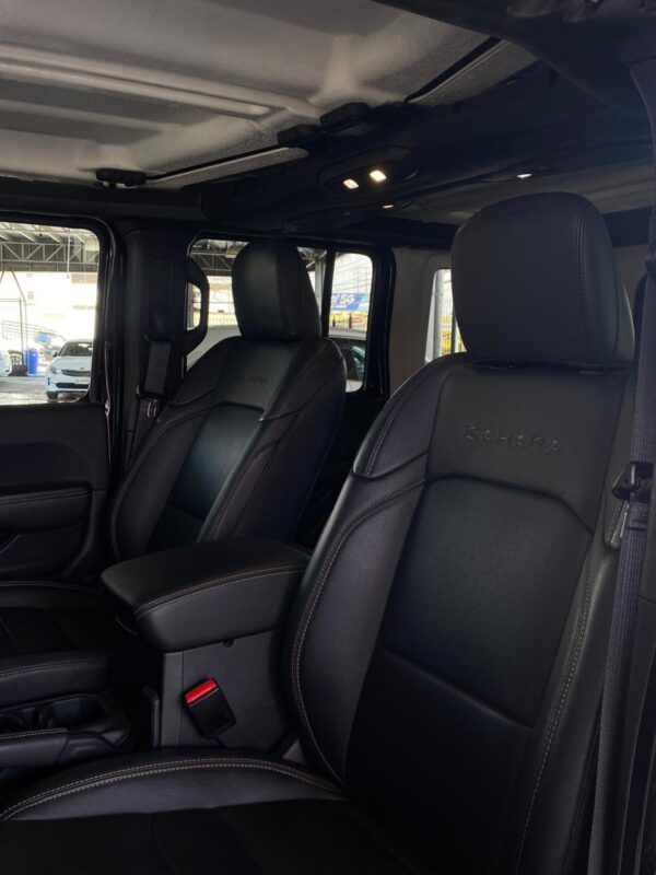 JEEP WRANGLER UNLIMITED SAHARA 2024