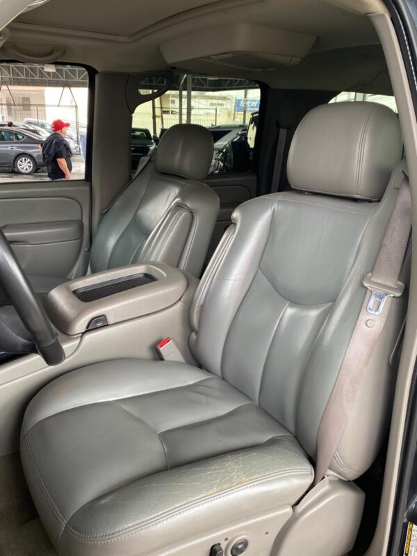Chevrolet Suburban 2005
