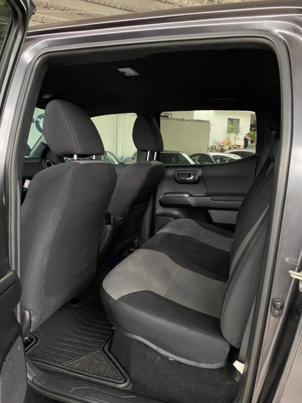 Toyota Tacoma Sport 4x2 2020