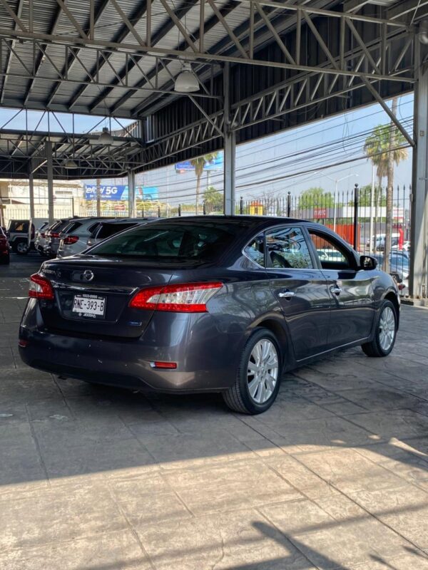 NISSAN	SENTRA EXCLUSIVE NAVI 2016