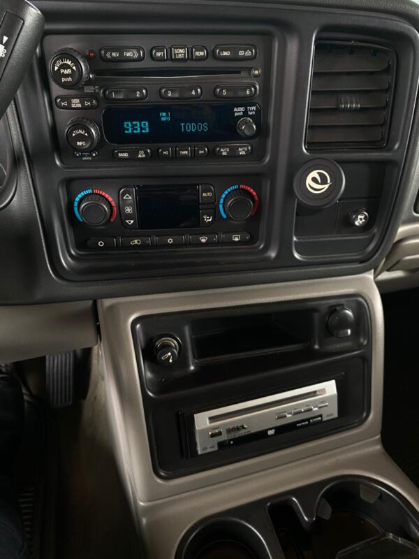 Chevrolet Suburban 2005