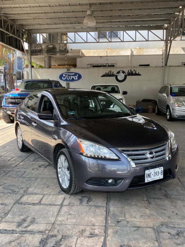 NISSAN	SENTRA EXCLUSIVE NAVI 2016