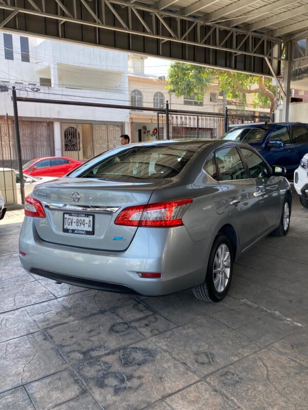 NISSAN SENTRA 2015