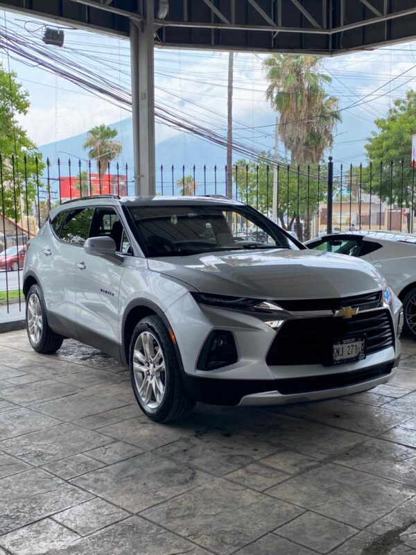 CHEVROLET	BLAZER LT 2021