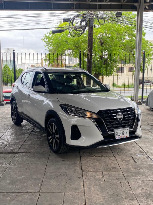 NISSAN	KICKS ADVANCE 2023
