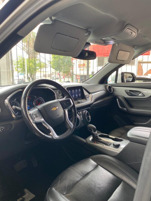 CHEVROLET	BLAZER LT 2021