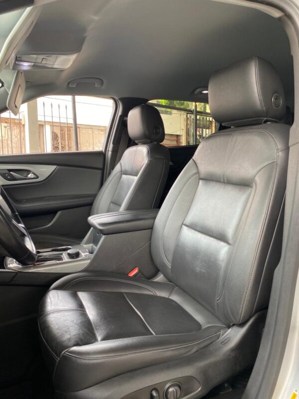 CHEVROLET	BLAZER LT 2021