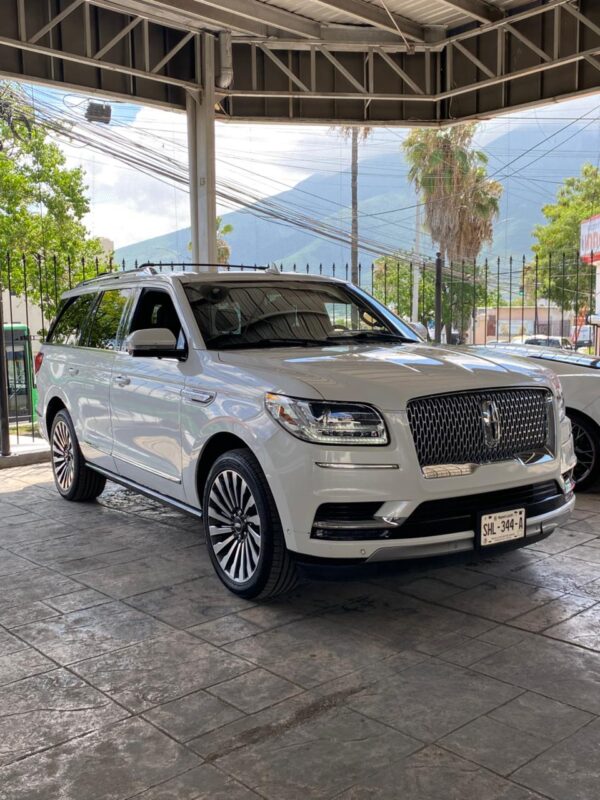 1 LINCOLN NAVIGATOR RESERVE 4X4 2020