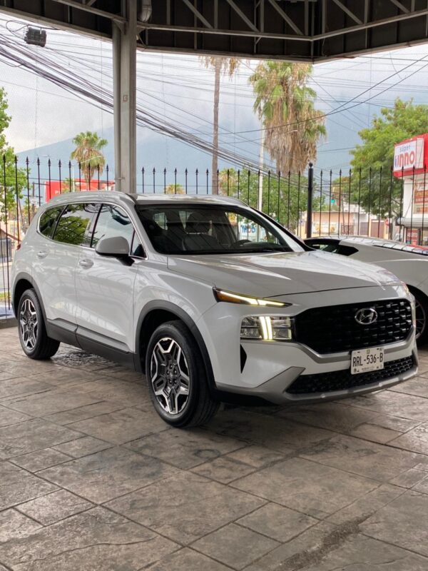 1 HYUNDAI SANTA FE GLS 2023