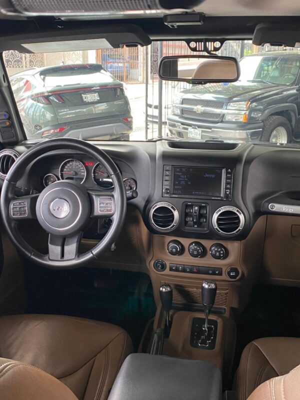 3 JEEP WRANGLER UNLIMITED SAHARA 2018