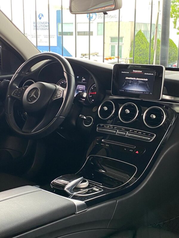 MERCEDES BENZ C 180 CGI 2015