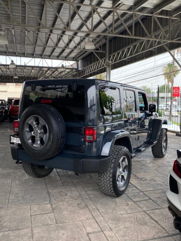 7 JEEP WRANGLER UNLIMITED SAHARA 2018