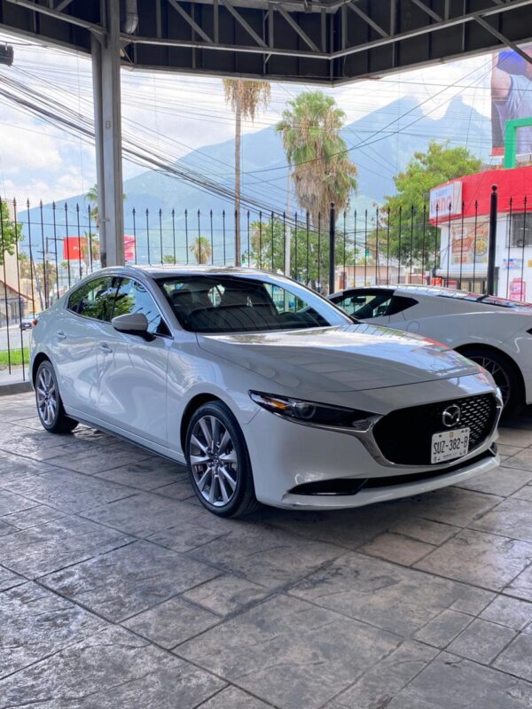1 MAZDA 3 S IGT 2024