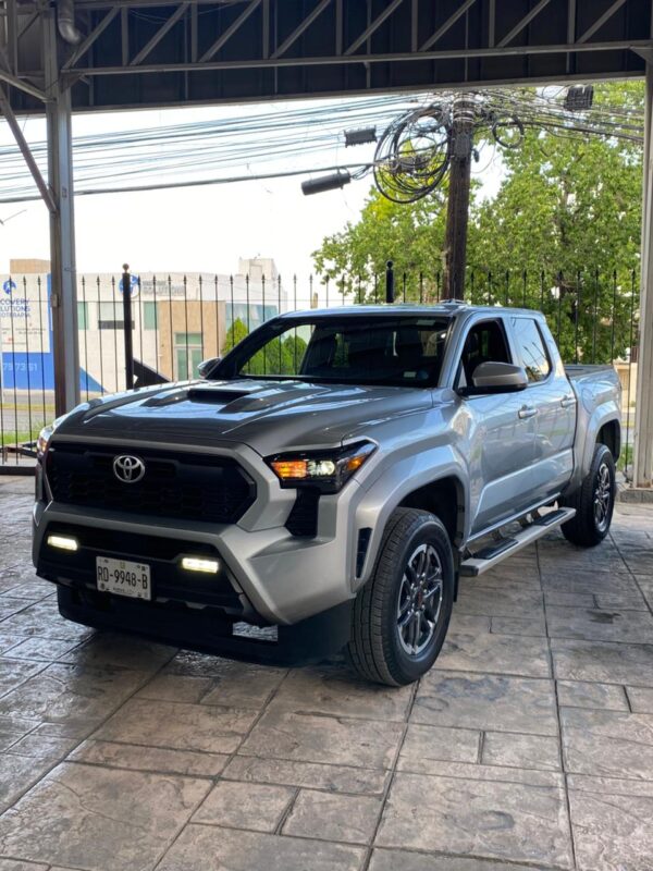 2 TOYOTA TACOMA TRD SPORT 4X4 2024
