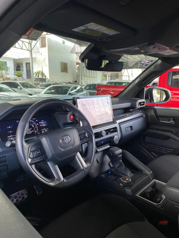 3 TOYOTA TACOMA TRD SPORT 4X4 2024
