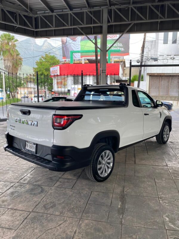 7 RAM 700 SLT 2024