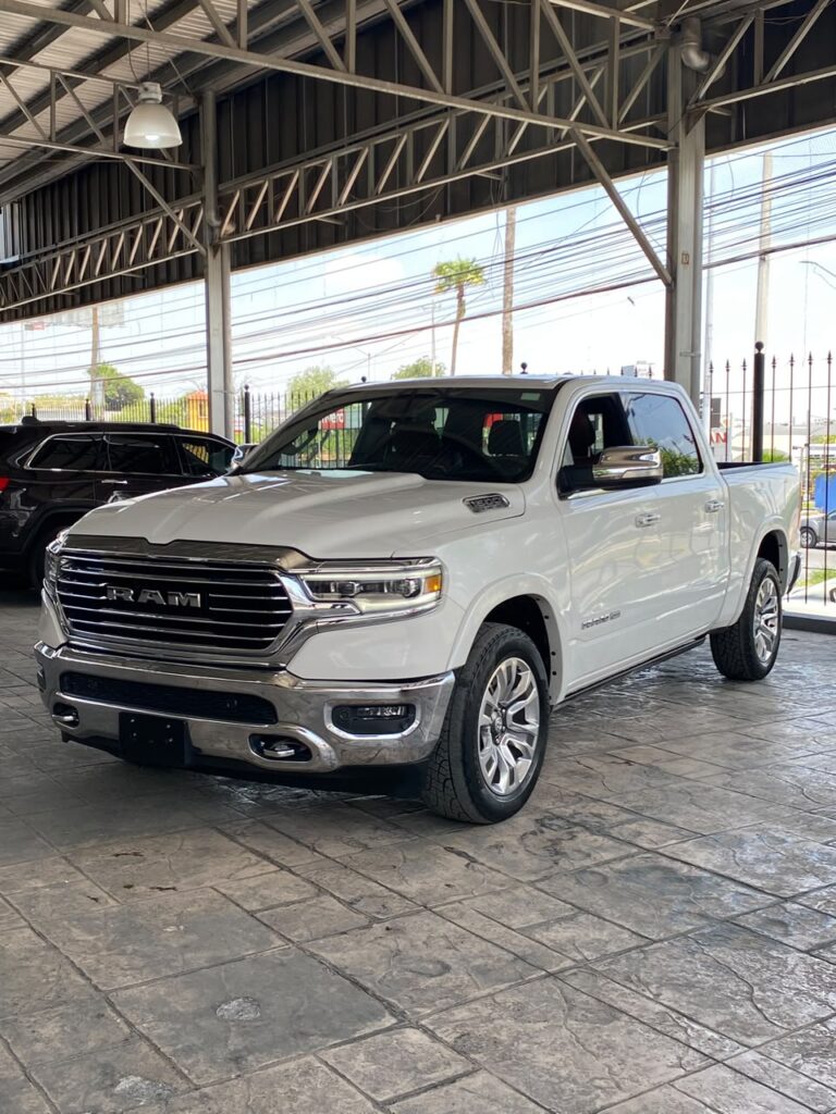 RAM LONGHORN HEMI V8 2019