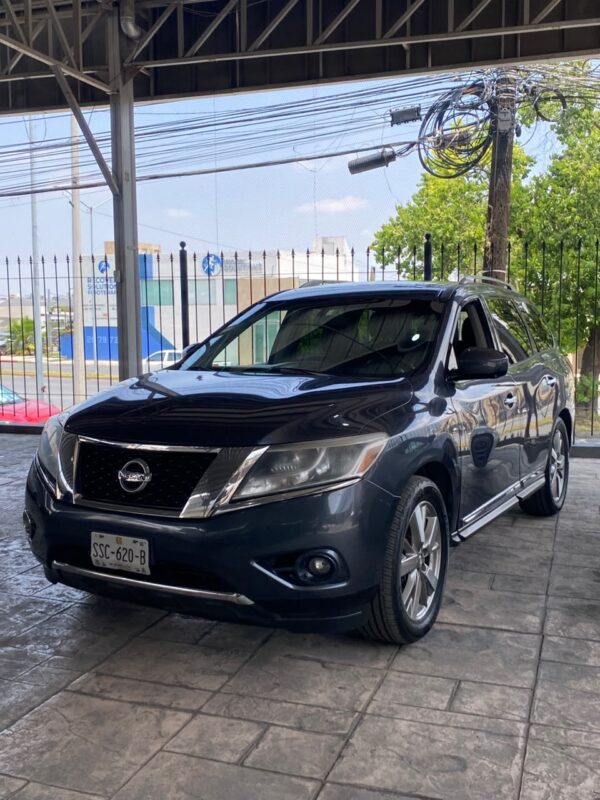 NISSAN PATHFINDER EXCLUSIVE 2014