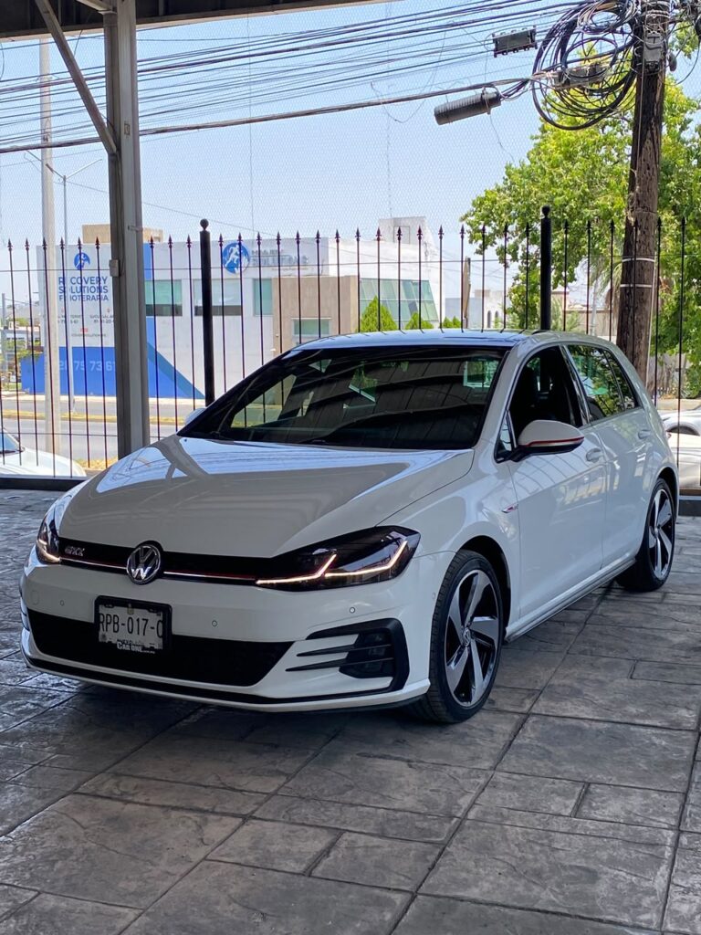 VOLKSWAGEN GOLF GTI 2019