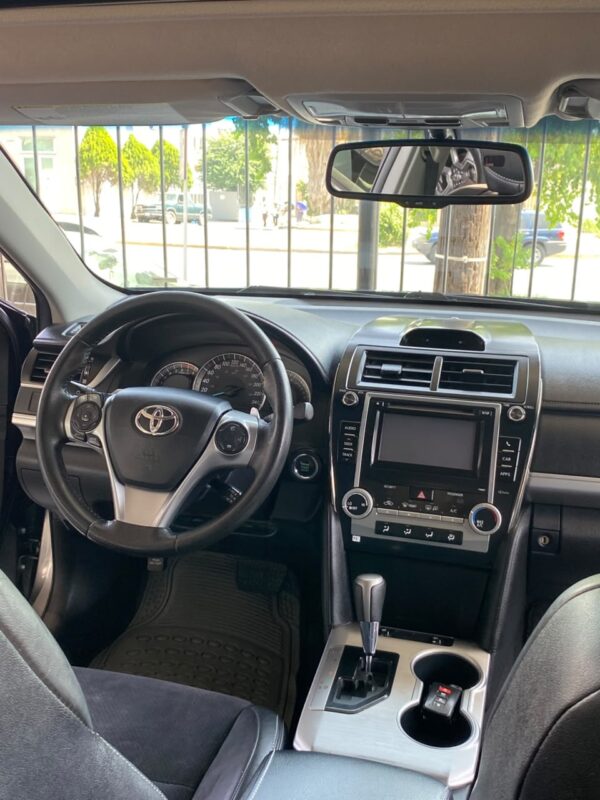 TOYOTA CAMRY SE V6 2012