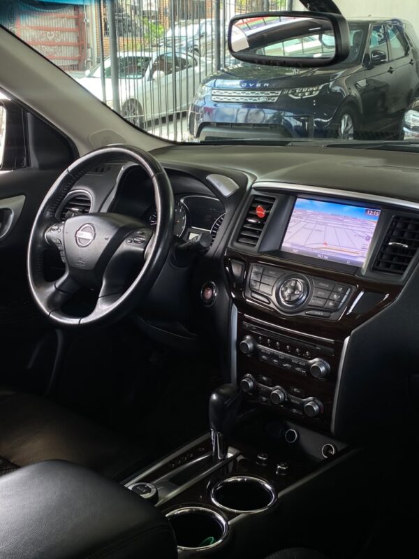NISSAN PATHFINDER EXCLUSIVE 2014