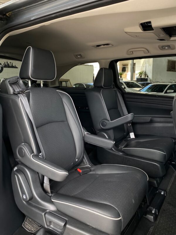 HONDA ODYSSEY TOURING 2025