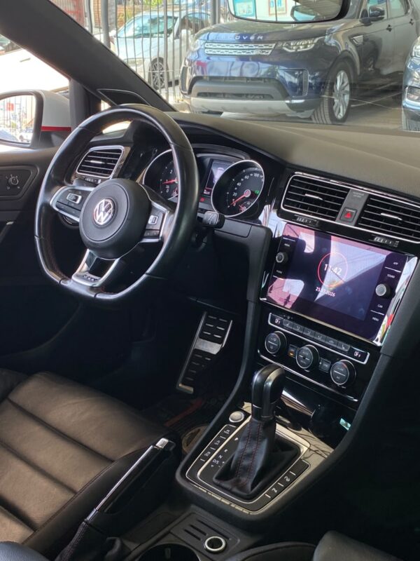 VOLKSWAGEN GOLF GTI 2019