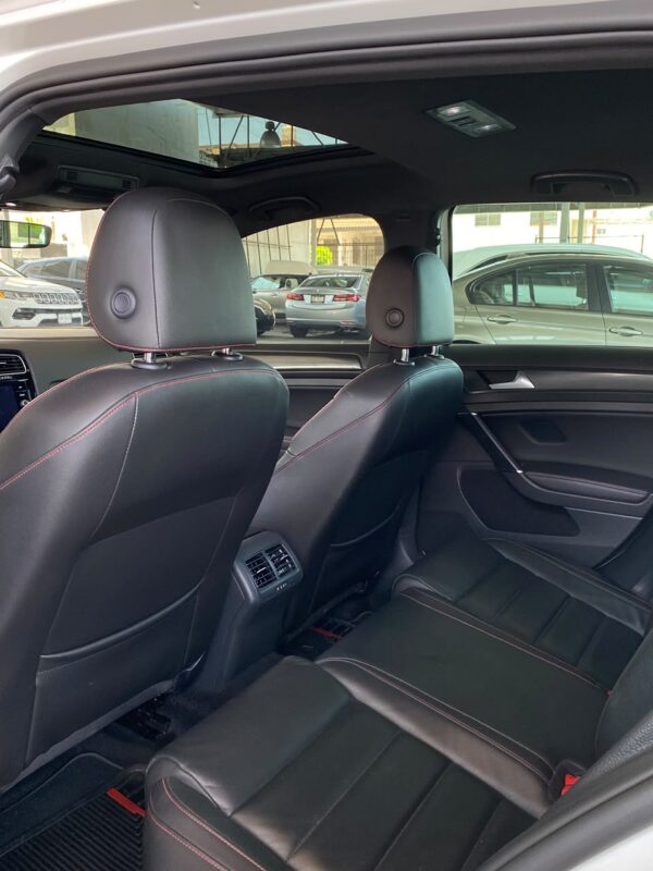 VOLKSWAGEN GOLF GTI 2019