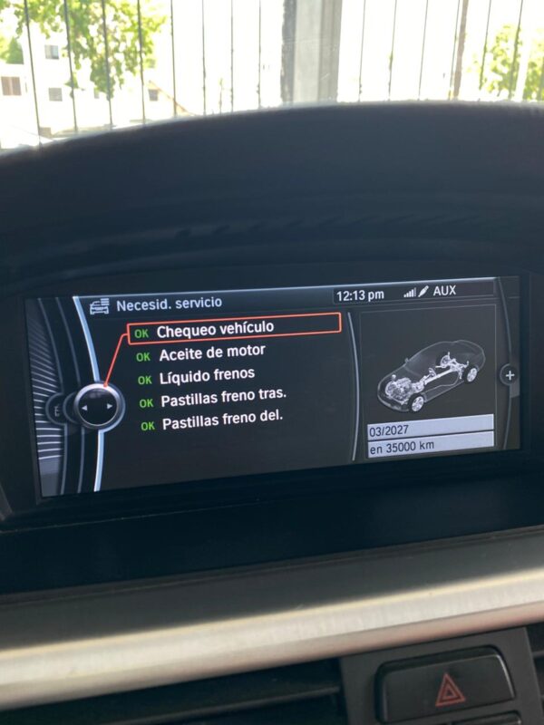BMW 325i 2011