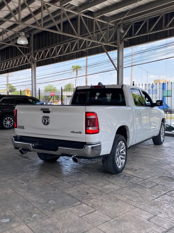 RAM LONGHORN HEMI V8 2019
