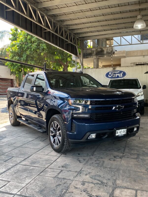 CHEVROLET	CHEYENNE RST Z71 2022