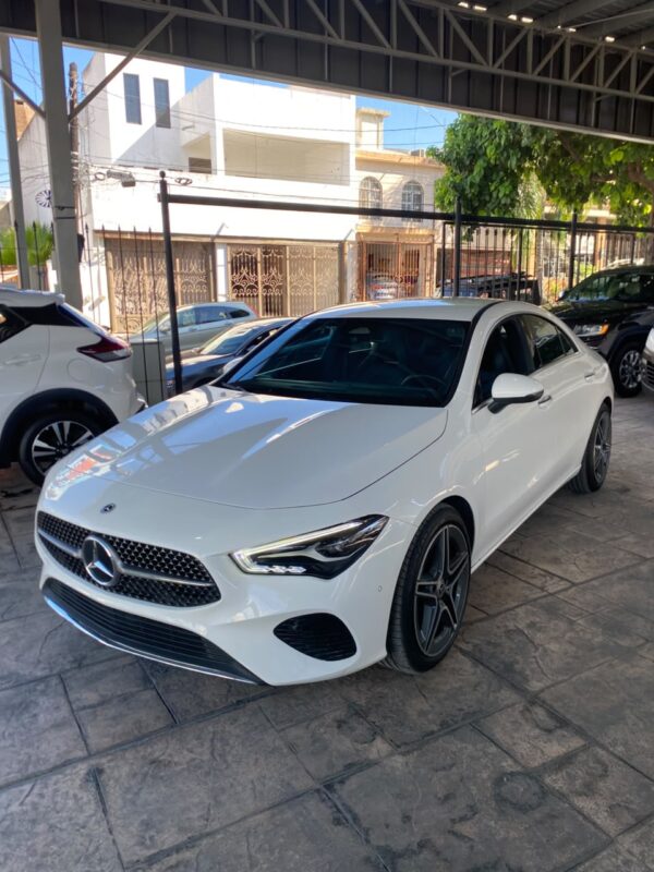 MERCEDES CLA 200 2024