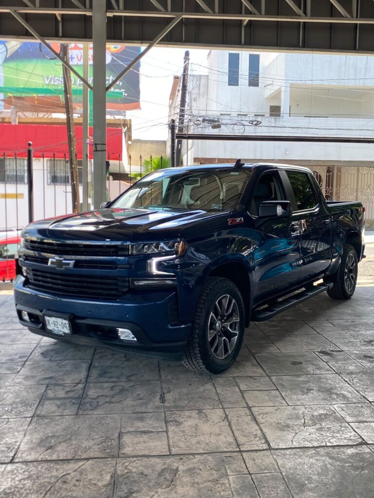 CHEVROLET	CHEYENNE RST Z71 2022